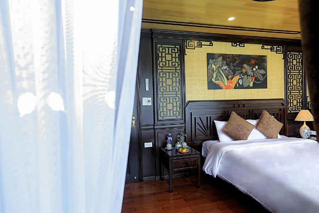 Cozy Boutique Cruise Hotel Dong Khe Sau Exterior foto