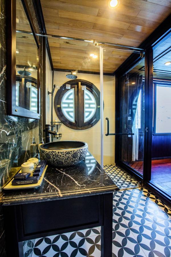 Cozy Boutique Cruise Hotel Dong Khe Sau Exterior foto