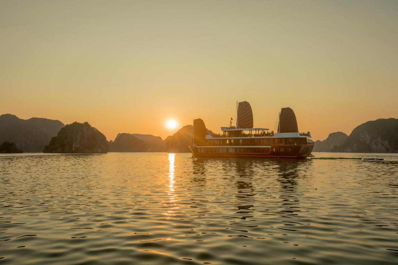 Cozy Boutique Cruise Hotel Dong Khe Sau Exterior foto